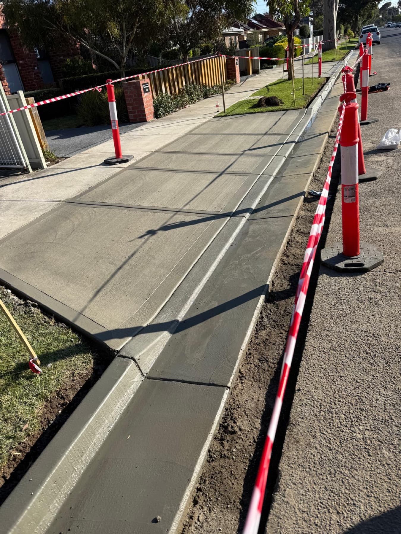 Footpath & kerb, one pour